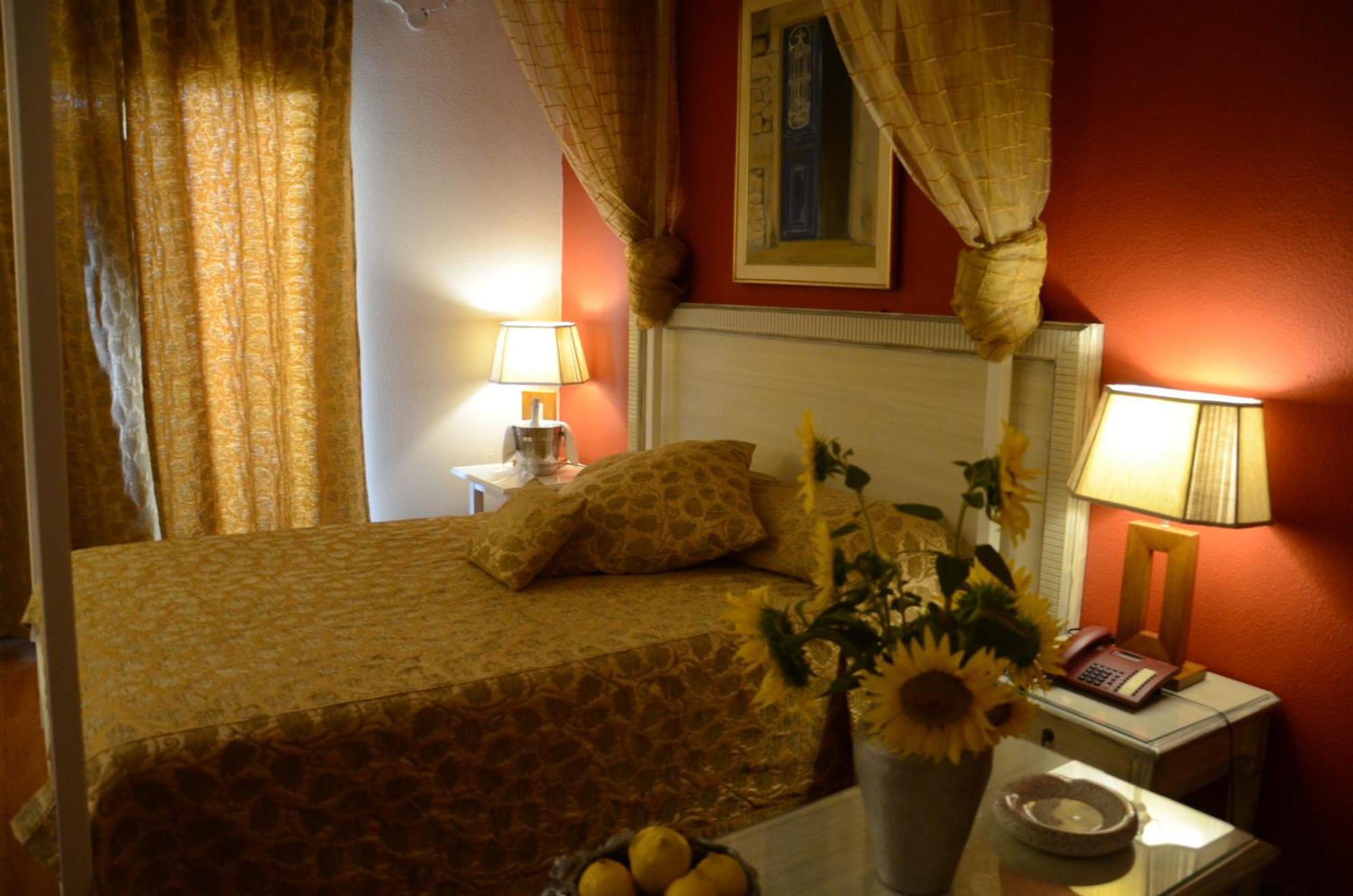 Hotel Electra โอเรสเตียดา ภายนอก รูปภาพ