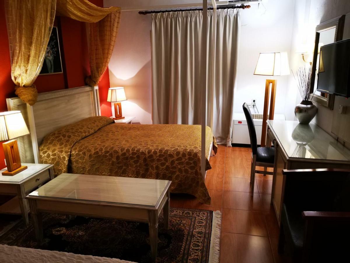 Hotel Electra โอเรสเตียดา ภายนอก รูปภาพ
