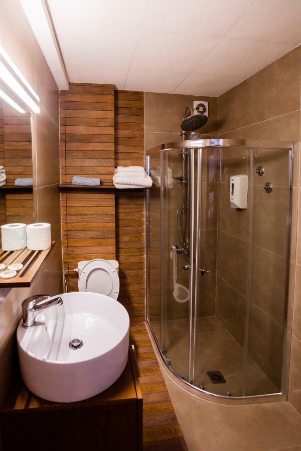 Hotel Electra โอเรสเตียดา ภายนอก รูปภาพ